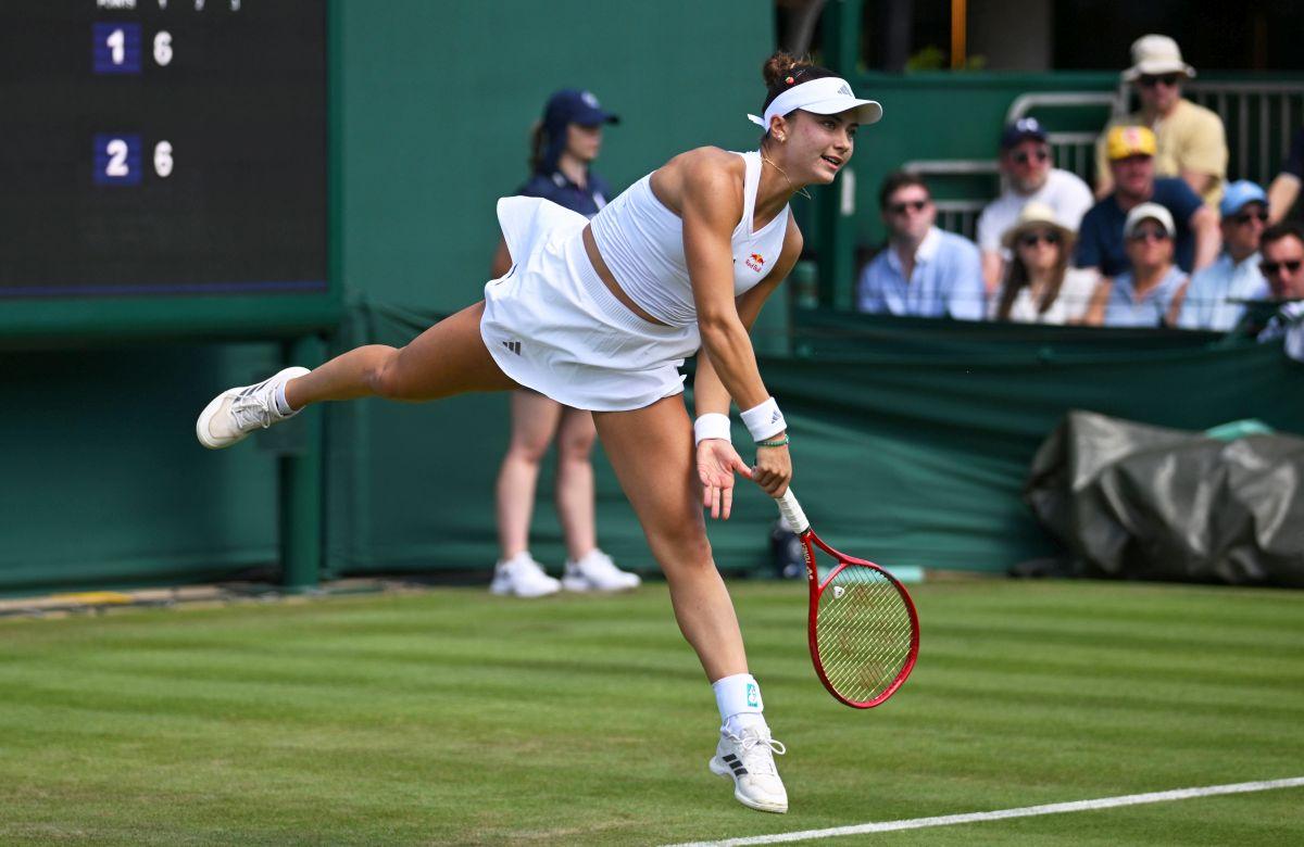 Iva știe fotbal! Calificată în optimi la Wimbledon, noua senzație a tenisului e cu ochii pe tot ce mișcă la Campionatul Mondial