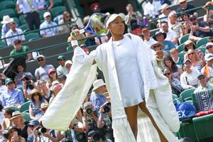 Naomi Osaka a reușit cel mai bun rezultat al carierei la Wimbledon, apoi a intrat în istorie