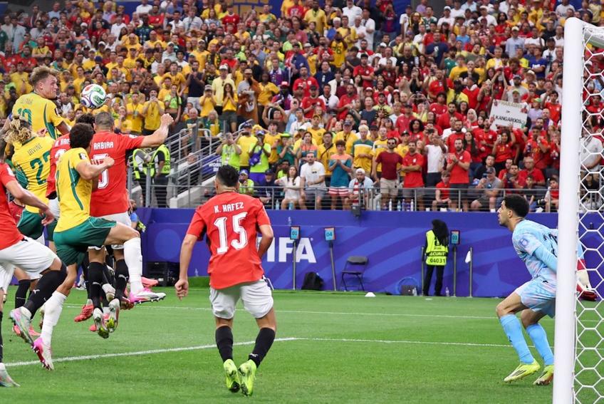Pentru Hany este al doilea autogol de la această ediție a Campionatului Mondial // FOTO: X