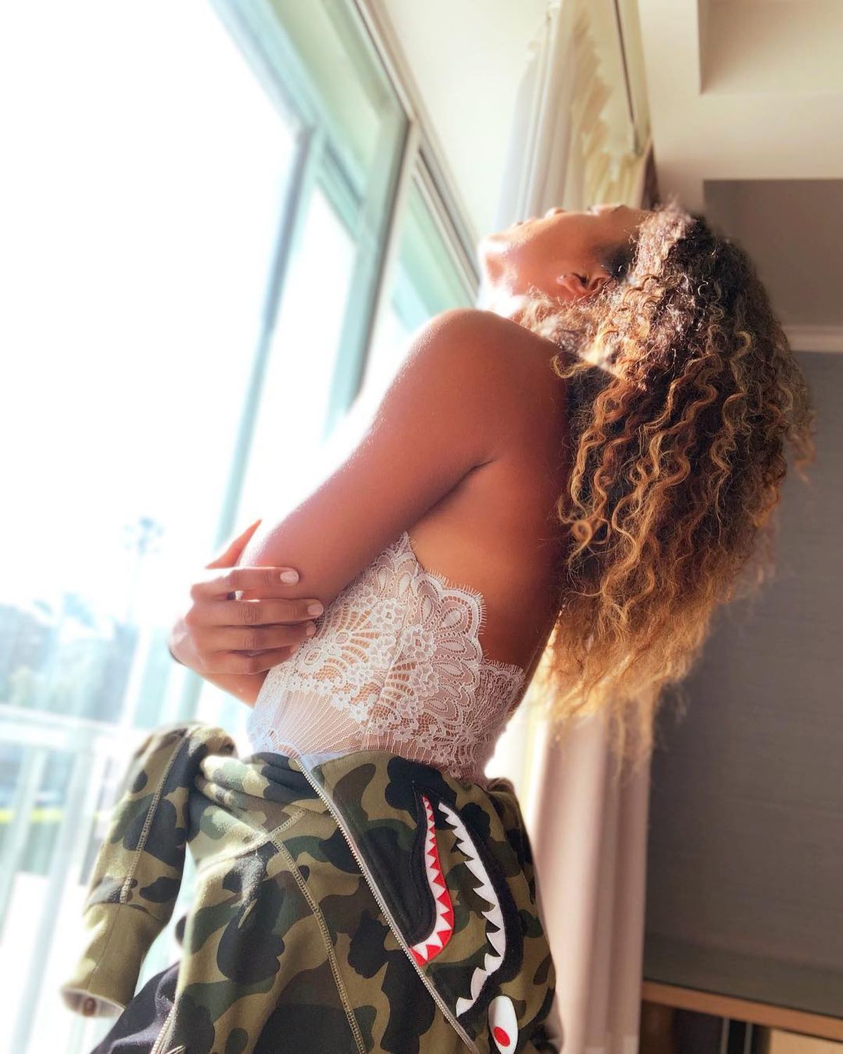 „Iată-mă” » Naomi Osaka apare în sutien pe coperta Vogue, după retragerile de la Roland Garros și Wimbledon