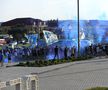 VIDEO + FOTO Atmosferă spectaculoasă înainte de Craiova - CFR Cluj! Fanii au făcut show la stadion, dar jandarmii i-au evacuat