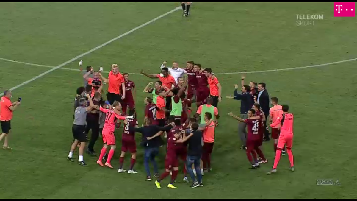 CFR Cluj. Răbufnire neașteptată în noaptea titlului! Starul campioanei anunță că vrea să plece: „Nu suntem plătiți din martie, e inadmisibil”