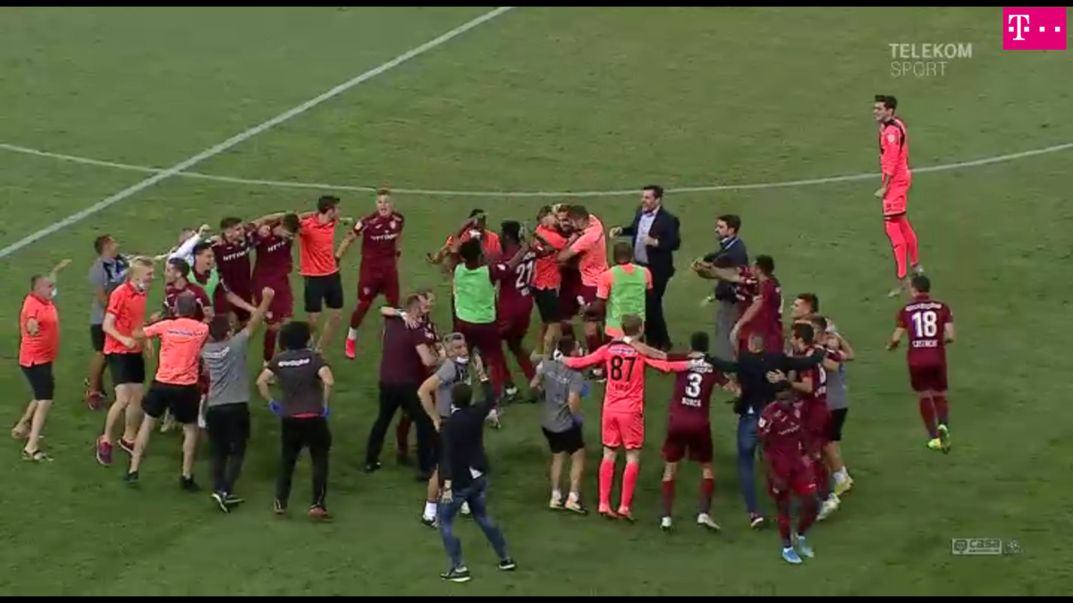CFR Cluj. Răbufnire neașteptată în noaptea titlului! Starul campioanei anunță că vrea să plece: „Nu suntem plătiți din martie, e inadmisibil”