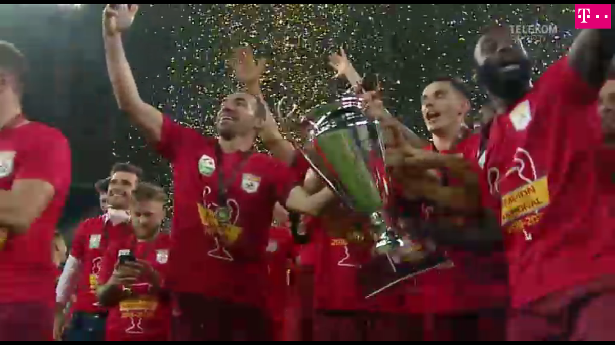 Ce urmează pentru CS Universitatea Craiova, după ratarea titlului: avantajele pentru sezonul viitor, ce jucători pot pleca și pe ce posturi vrea Bergodi întăriri