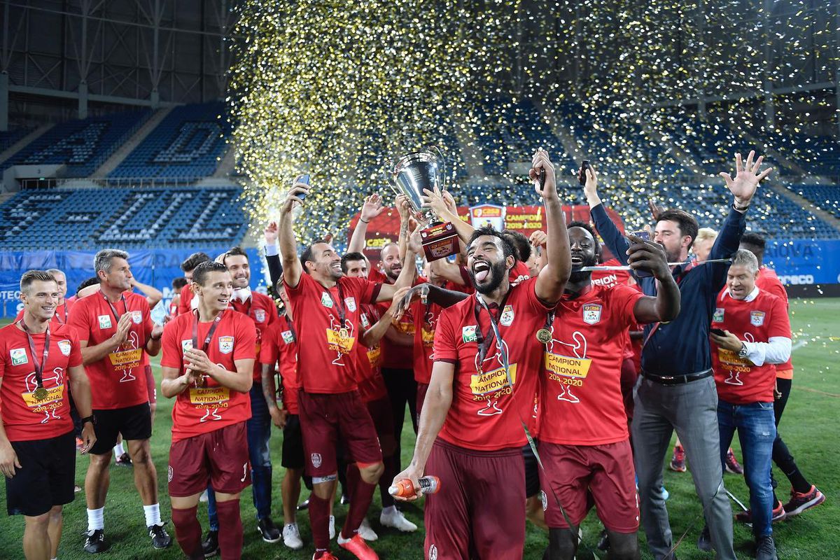 Prima reacție a dinamoviștilor după decizia FRF: „CFR Cluj, care a ieșit la offside pentru a ne trimite la retrogradare, ar trebui să ne mulțumească!”