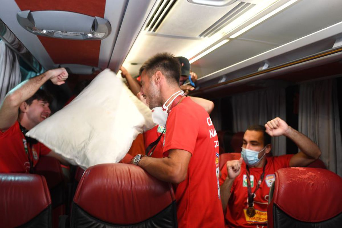 Fotbalistul-surpriză care l-a încântat pe Dan Petrescu: „Nu juca nici la echipa a doua!”