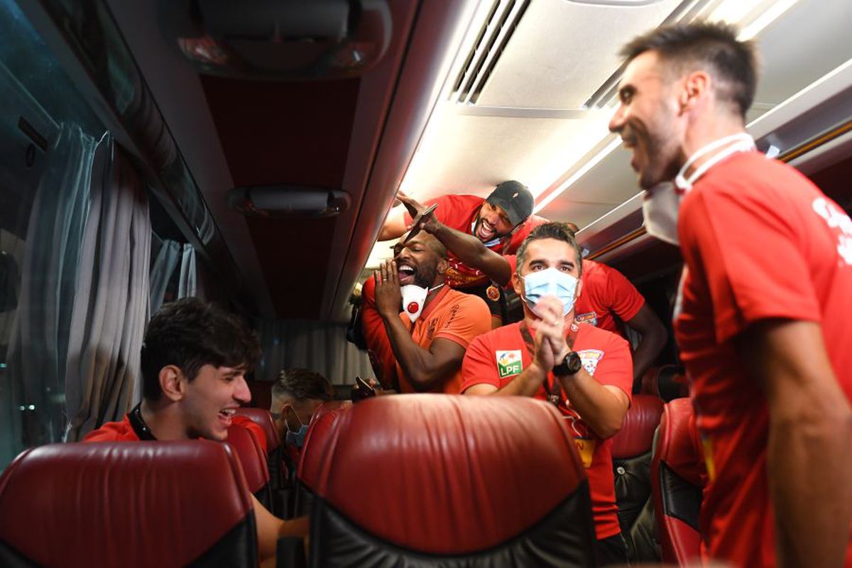 EXCLUSIV GSP LIVE Un campion cu CFR Cluj, detalii cutremurătoare din calvarul de la începutul carierei: „Am fost tratat de un veterinar! Îmi trăgea sânge, îl amesteca cu o soluție și mi-l băga în burtă”