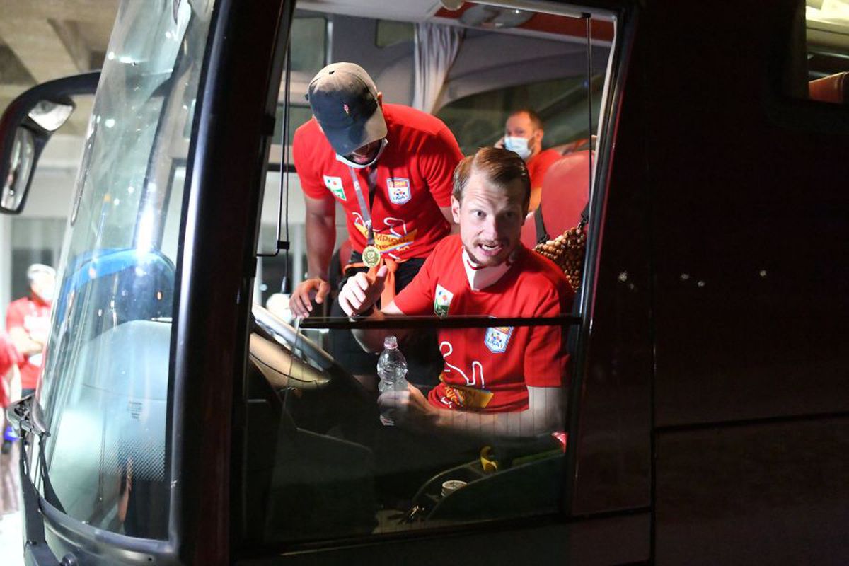 GSP LIVE. EXCLUSIV Un campion cu CFR Cluj dezvăluie prin ce a trecut după ce a fost diagnosticat cu COVID-19: „La spital era ca la închisoare! Nu pot uita așa ceva! E traumatizant”