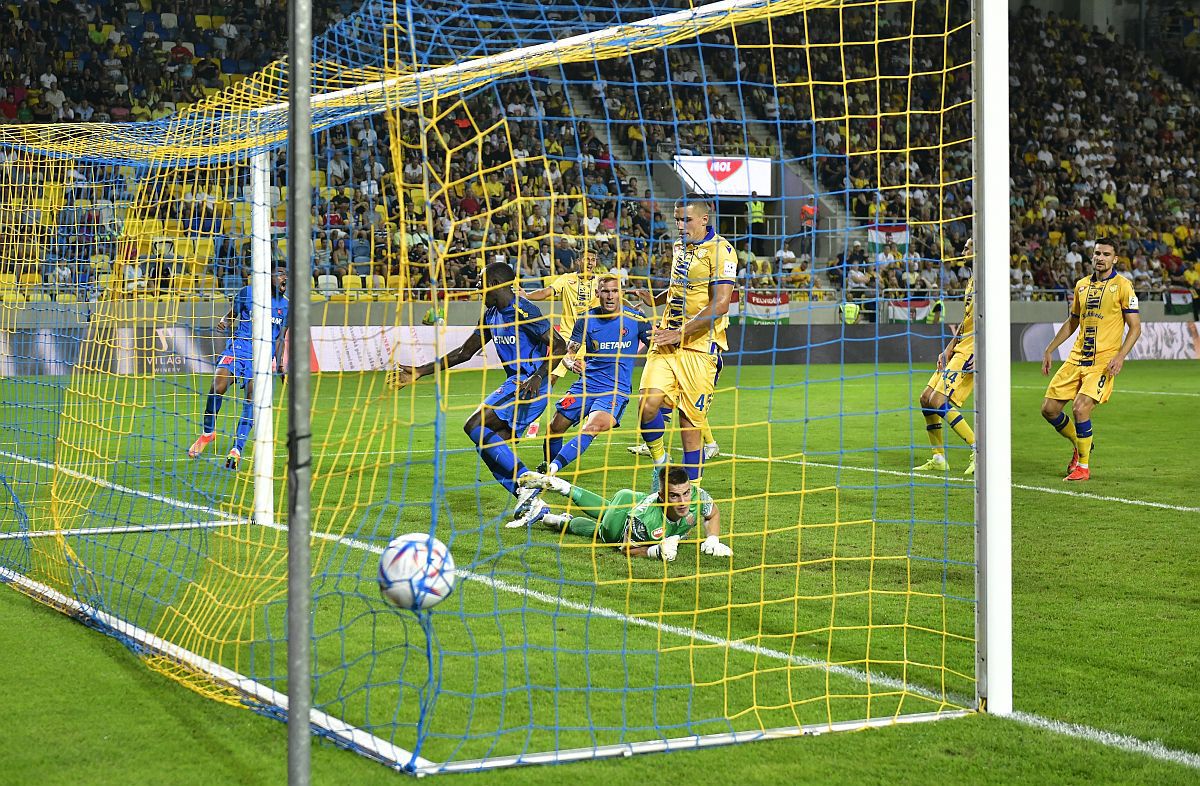 MeriTAMM » Cine a impresionat în victoria reușită de FCSB în Slovacia + Cum s-au descurcat nou-veniții Miculescu și Rusu