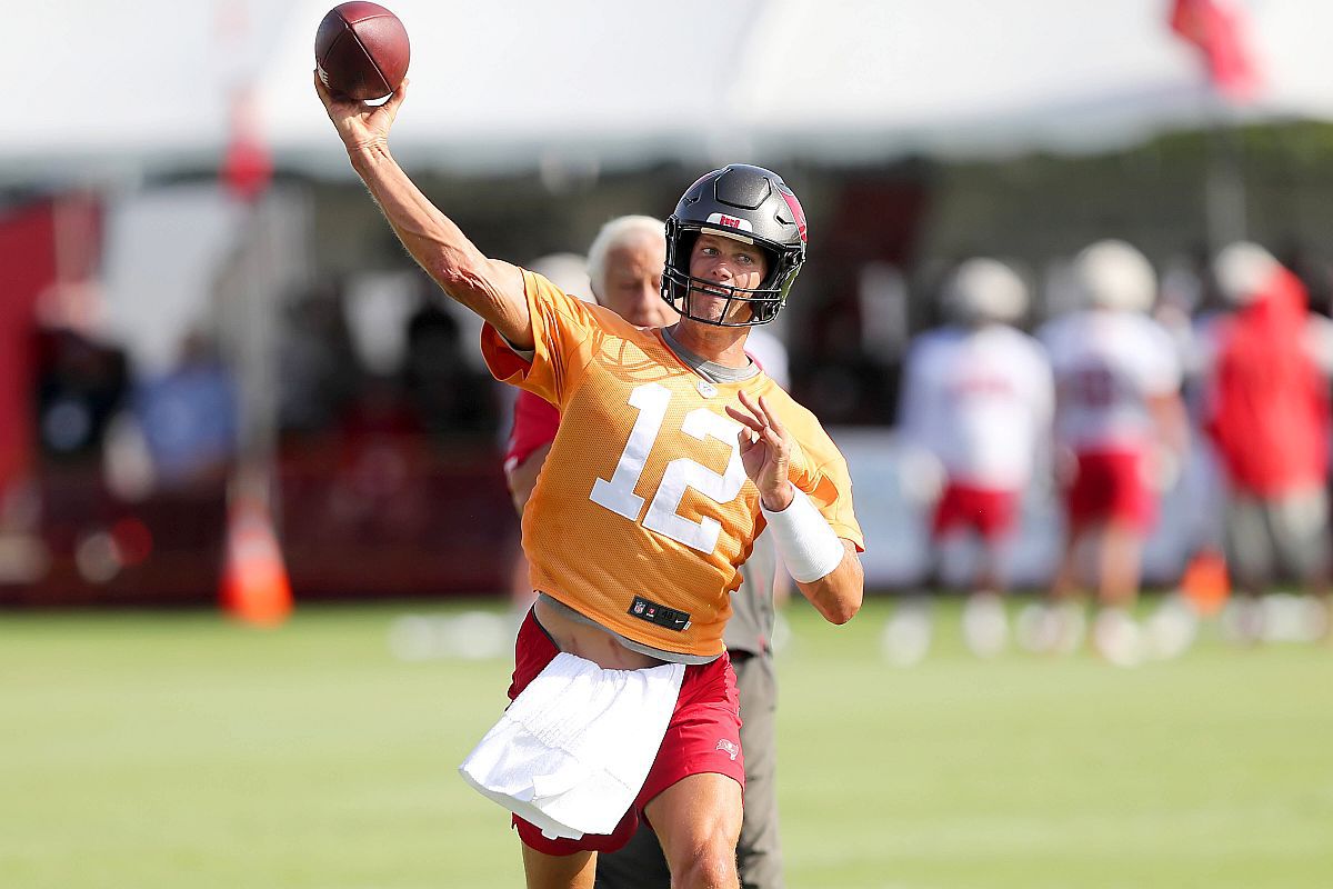 Proprietarul unei echipe din NFL a fost amendat cu 1,5 milioane de dolari pentru că a încercat să-l transfere abuziv pe legendarul Tom Brady