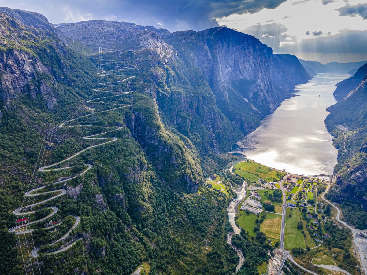 Stavanger, orașul norvegian din paradis + Preikestolen