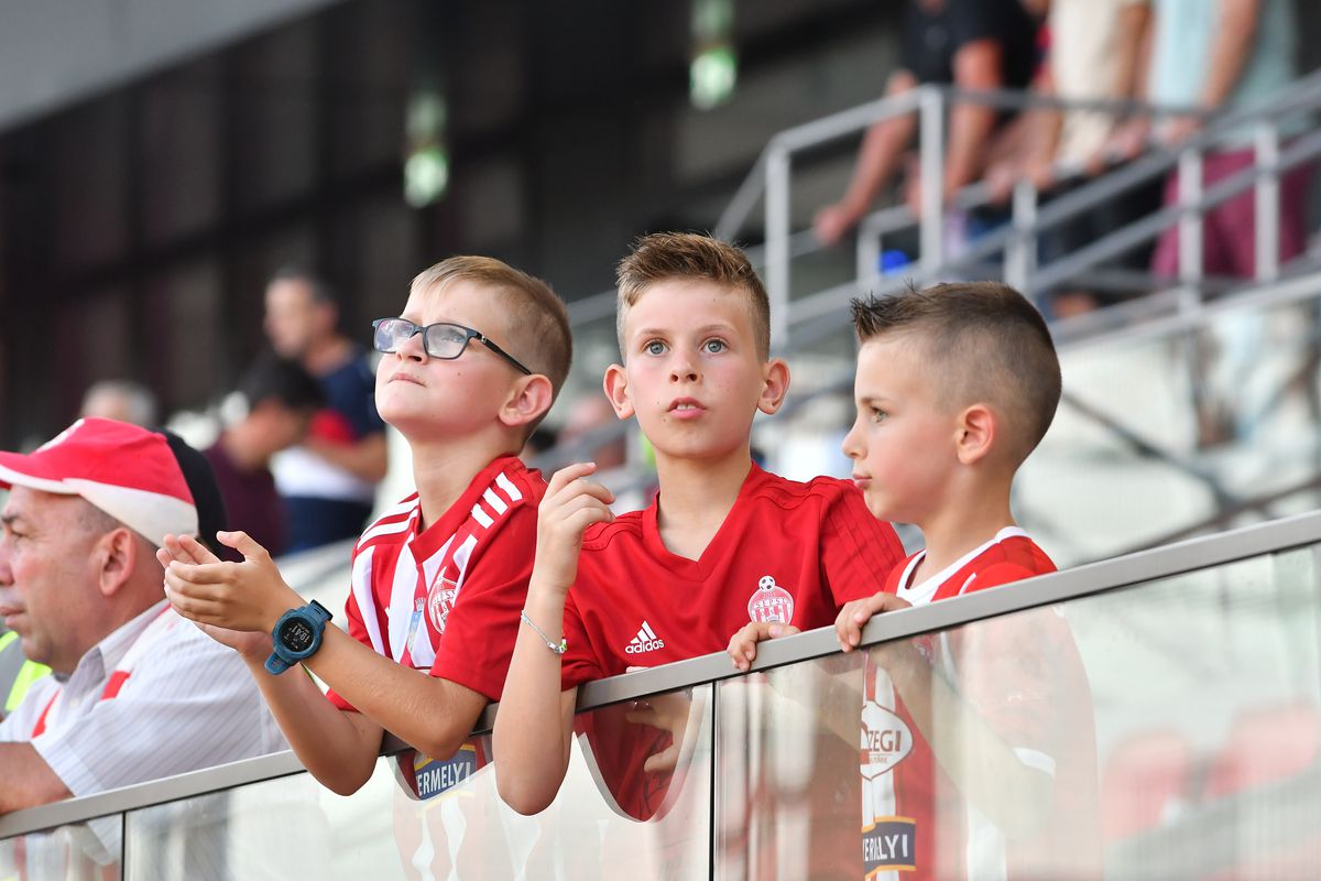 10 momente care nu s-au văzut la TV în Sepsi - CSKA Sofia » Laszlo Dioszegi a fost one-man show, mesajul bulgarilor pentru covăsneni și euforia din vestiar: „I-am spart, coach!”