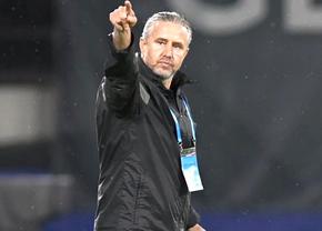 Reghecampf, impresionat de o echipă din SuperLiga: „Legată, puternică, joacă frumos. Va rămâne în față”
