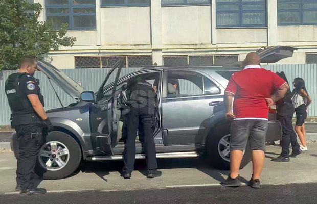 Un oraș în alertă că vin bulgarii » Polițiștii au percheziționat toate mașinile cu număr de Bulgaria înainte de Sepsi - CSKA Sofia. Imagini de la reporterii GSP