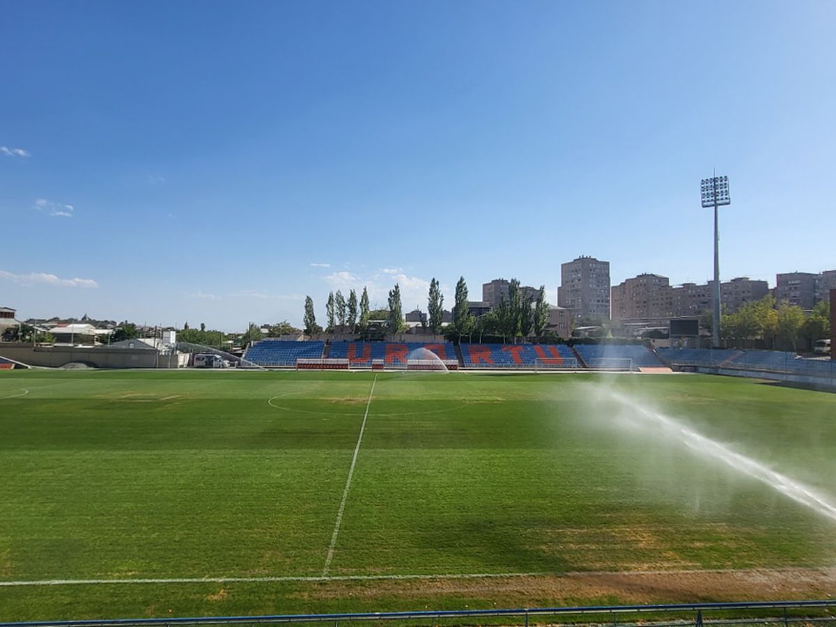 Cum arată stadionul pe care se joacă Uratu - Farul, în turul 2 preliminar al Conference League