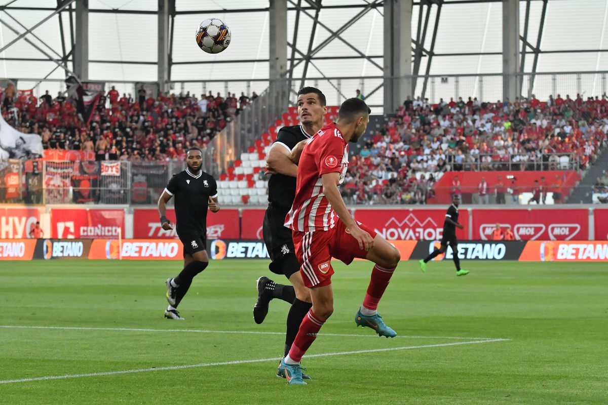 Mesaj pro-Steaua apărut în peluză la Sepsi - CSKA Sofia