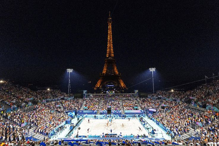 Samba pe plajă, la doi pași de Turneul Eiffel / Sursă foto: Imago Images