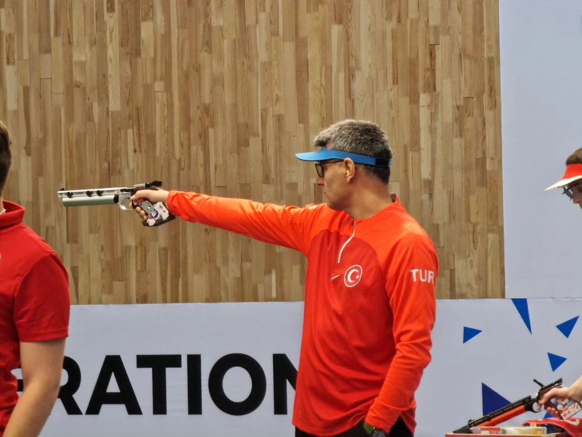 Cele mai tari meme-uri cu Yusuf Dikec, turcul devenit cel mai viralizat personaj la Jocurile Olimpice de la Paris