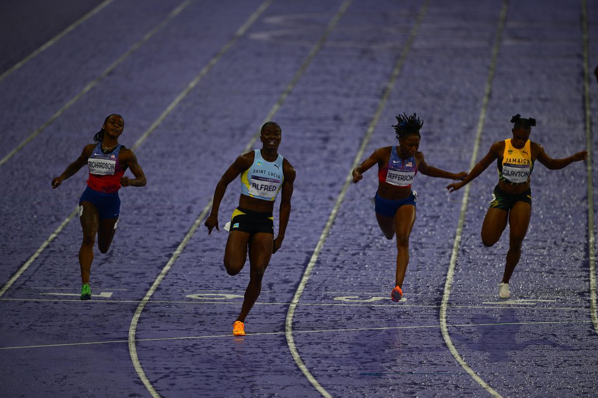 Campioana olimpică de la 100 metri vine dintr-o țară de 180.000 de locuitori » Julien Alfred a învins-o pe americanca Sha'Carri Richardson