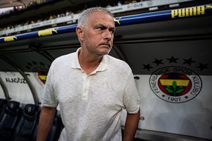 Jose Mourinho se teme de Istvan Kovacs: „Nu mai doarme” » Și-a băgat în ședință jucătorii și le-a transmis un mesaj clar