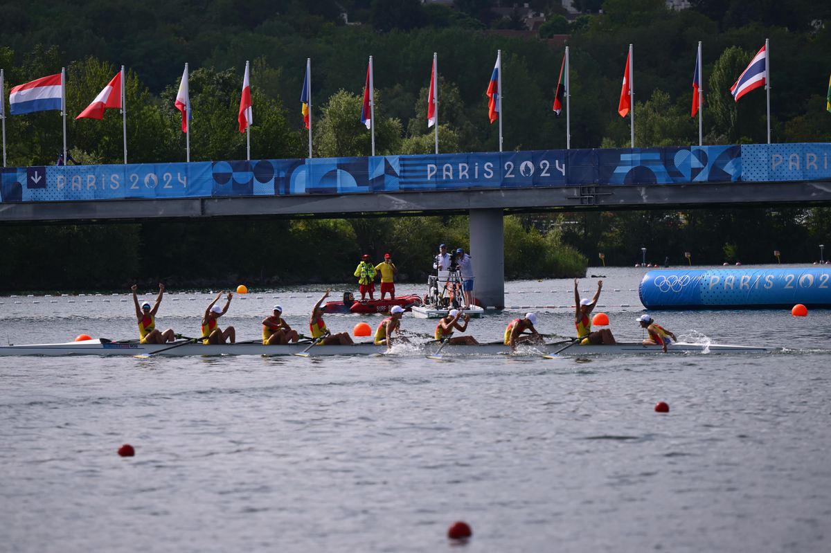 Barca feminină a României, aur la proba de 8+1