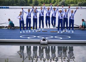 Barca feminină de 8+1 a României, nominalizată la premiul de „Echipajul feminin al anului” « Antonio Colamonici, nominalizat la altă categorie