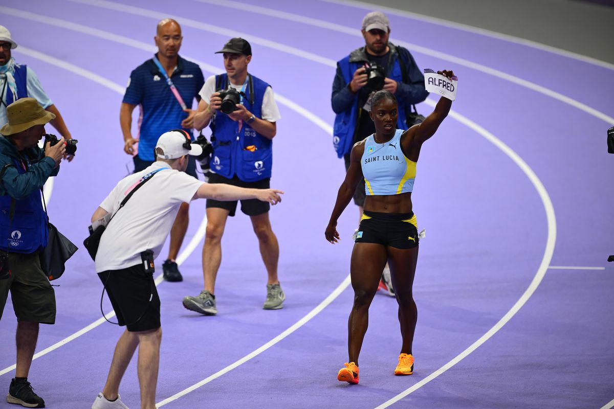 Campioana olimpică de la 100 metri vine dintr-o țară de 180.000 de locuitori » Julien Alfred a învins-o pe americanca Sha'Carri Richardson