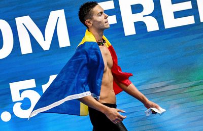 Clasamentul pe medalii la Mondialele de natație » România și David Popovici, peste delegații cu tradiție precum Ungaria, Marea Britanie sau Italia