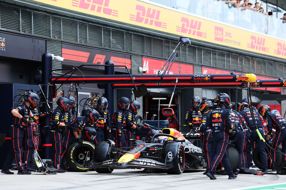 Strategia câștigătoare a decis Marele Premiu de la Hungaroring, într-un final cu inima la gât + Cursă de coșmar pentru Leclerc. Clasamentele