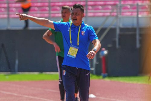 Ilie Poenaru, la debutul pe banca celor de la Chindia Târgoviște/ foto: Facebook @AFC Chindia Oficial