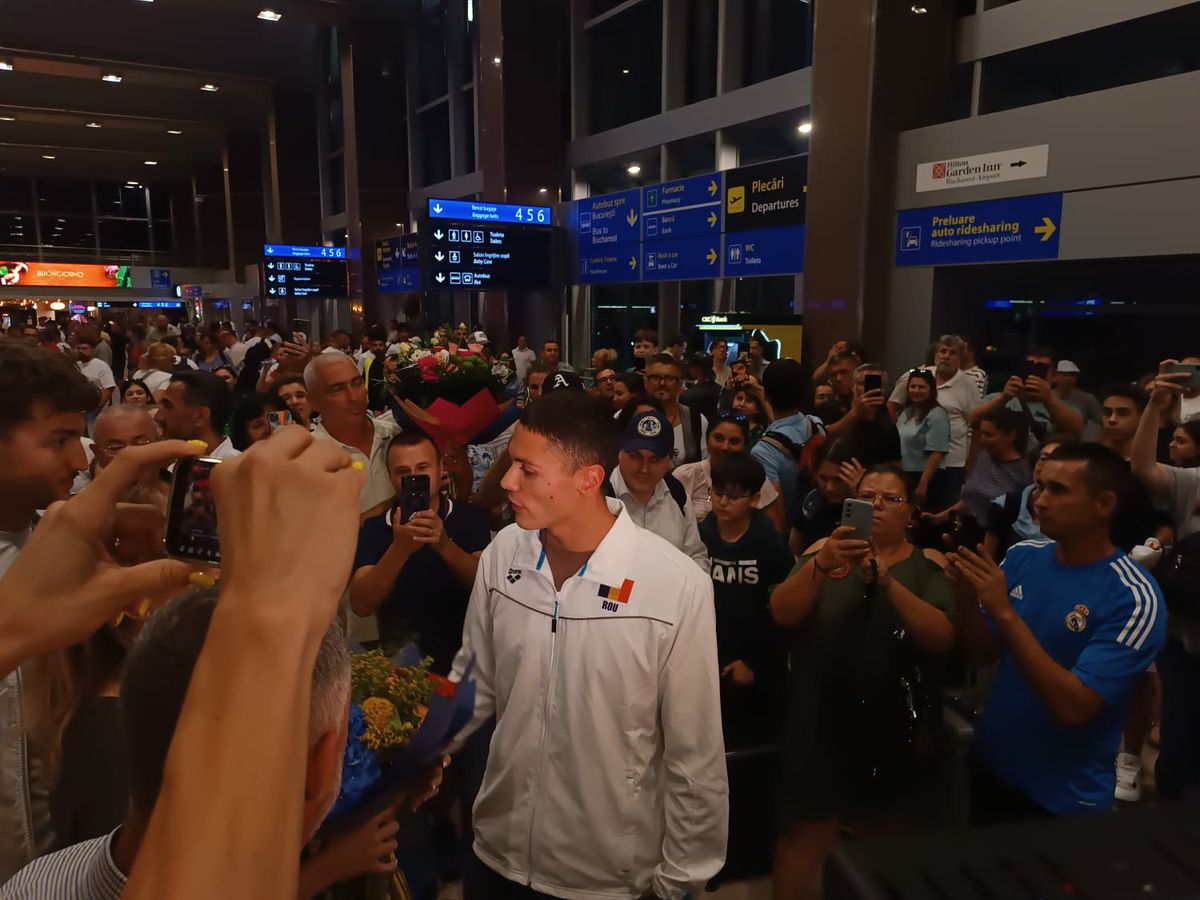 David Popovici, declarația serii pe aeroport: „Comentariile lui Emil Hossu-Longin...”