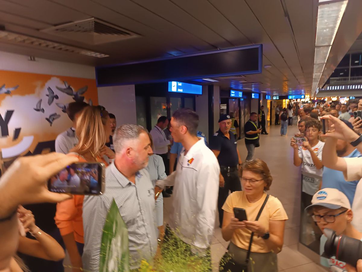 David Popovici, declarația serii pe aeroport: „Comentariile lui Emil Hossu-Longin...”