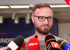 „Eu sunt supărat că ne-au pierdut masa de masaj” » Adrian Rădulescu, antrenorul lui David Popovici: „Noi și Pan Zhanle am demonstrat că lucrurile pot fi și altfel”