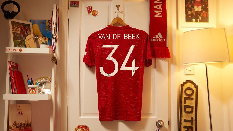 Emoționant. Cel mai frumos gest făcut de Van de Beek după transferul la Manchester United