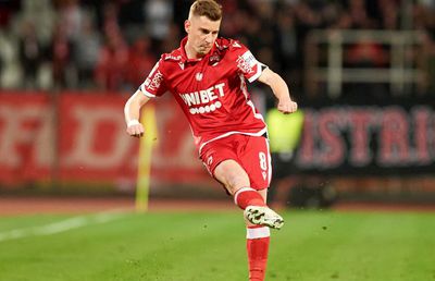 Vali Lazăr a explicat de ce n-a mai rămas la Dinamo și a dezvăluit unde va juca: „Familia a vrut să mergem”