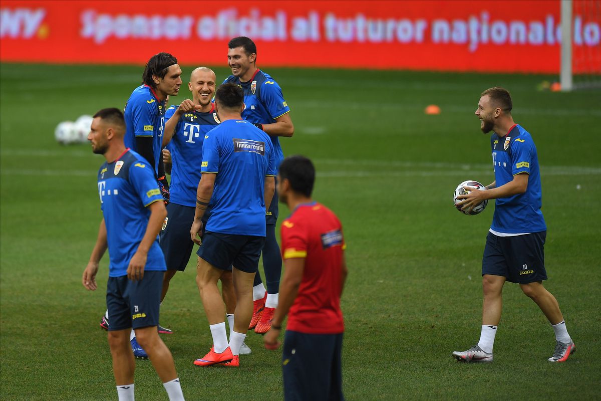 ROMÂNIA - IRLANDA DE NORD. VIDEO » Mirel Rădoi, pus în dificultate: „Suntem într-o mare dilemă! Alegerea va fi grea”