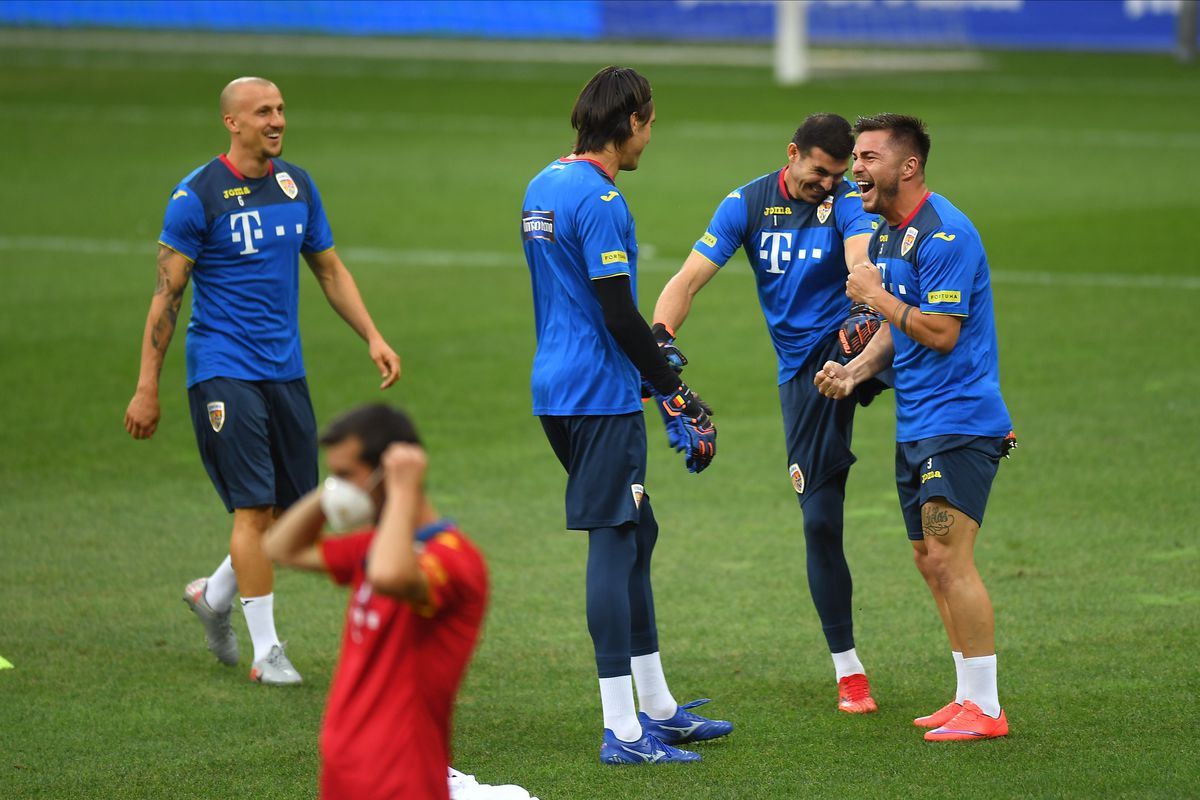 ROMÂNIA - IRLANDA DE NORD. Duel de foc pentru Ianis Hagi: „Cei mai buni inamici”