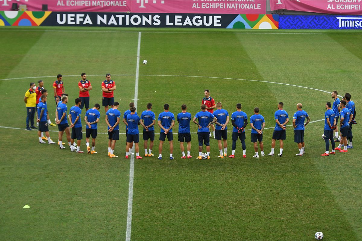 ROMÂNIA - IRLANDA DE NORD. VIDEO » Mirel Rădoi, pus în dificultate: „Suntem într-o mare dilemă! Alegerea va fi grea”