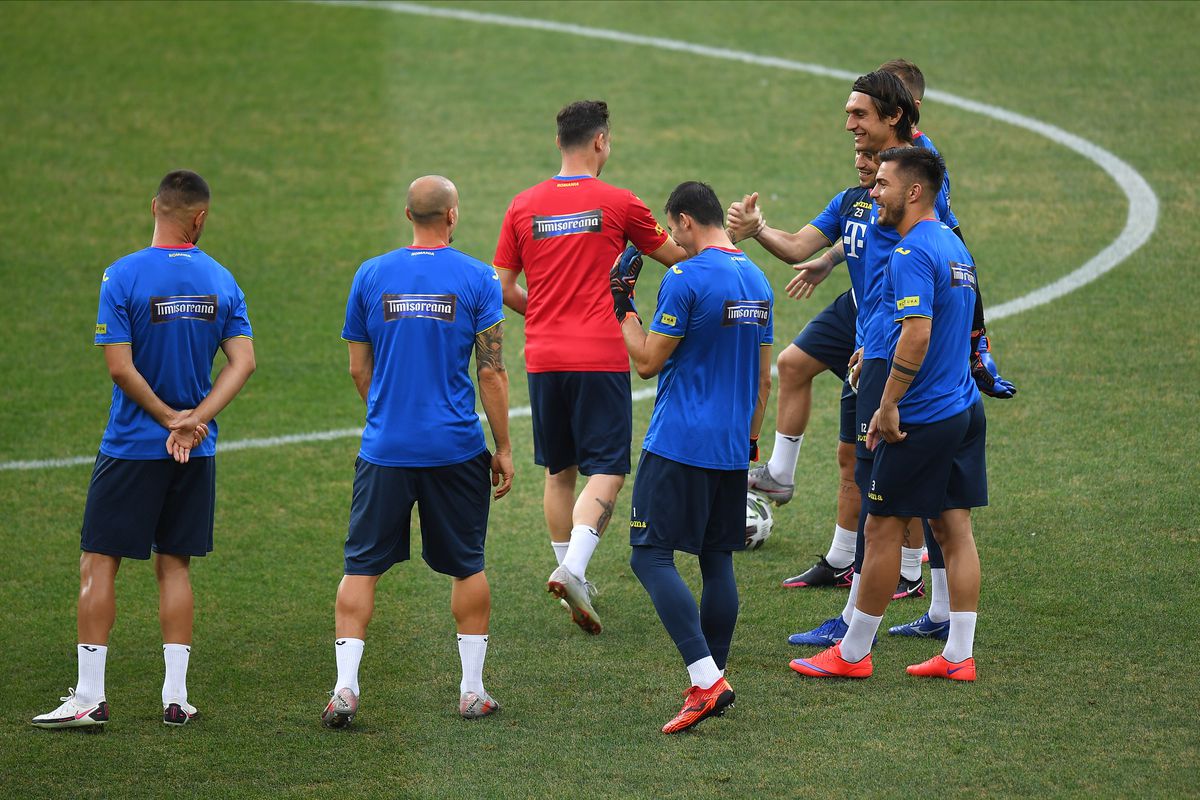 ROMÂNIA - IRLANDA DE NORD. Duel de foc pentru Ianis Hagi: „Cei mai buni inamici”