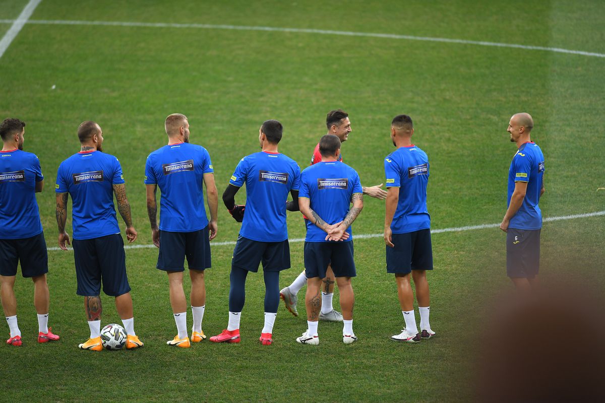 ROMÂNIA - IRLANDA DE NORD. Duel de foc pentru Ianis Hagi: „Cei mai buni inamici”