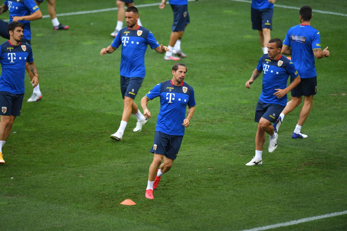 ROMÂNIA - IRLANDA DE NORD. VIDEO » Mirel Rădoi, pus în dificultate: „Suntem într-o mare dilemă! Alegerea va fi grea”