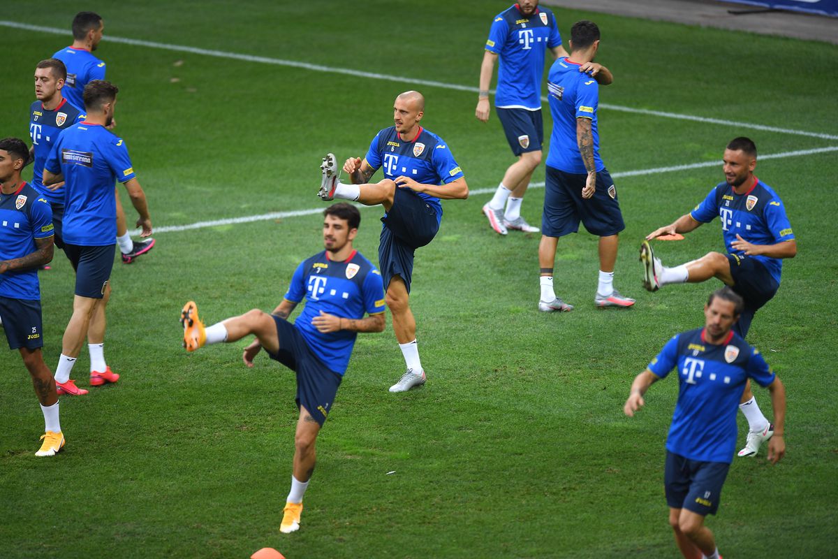 ROMÂNIA - IRLANDA DE NORD. Duel de foc pentru Ianis Hagi: „Cei mai buni inamici”