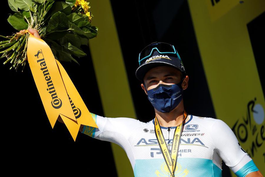 Alexey Lutsenko pe podiumul etapei a 6-a Alexey Lutsenko pe podiumul etapei a 6-a