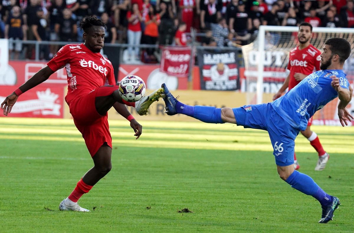 Chindia Târgoviște negociază cu un antrenor demis recent de la altă echipă din Liga 1 + S-a discutat și cu Mircea Rednic