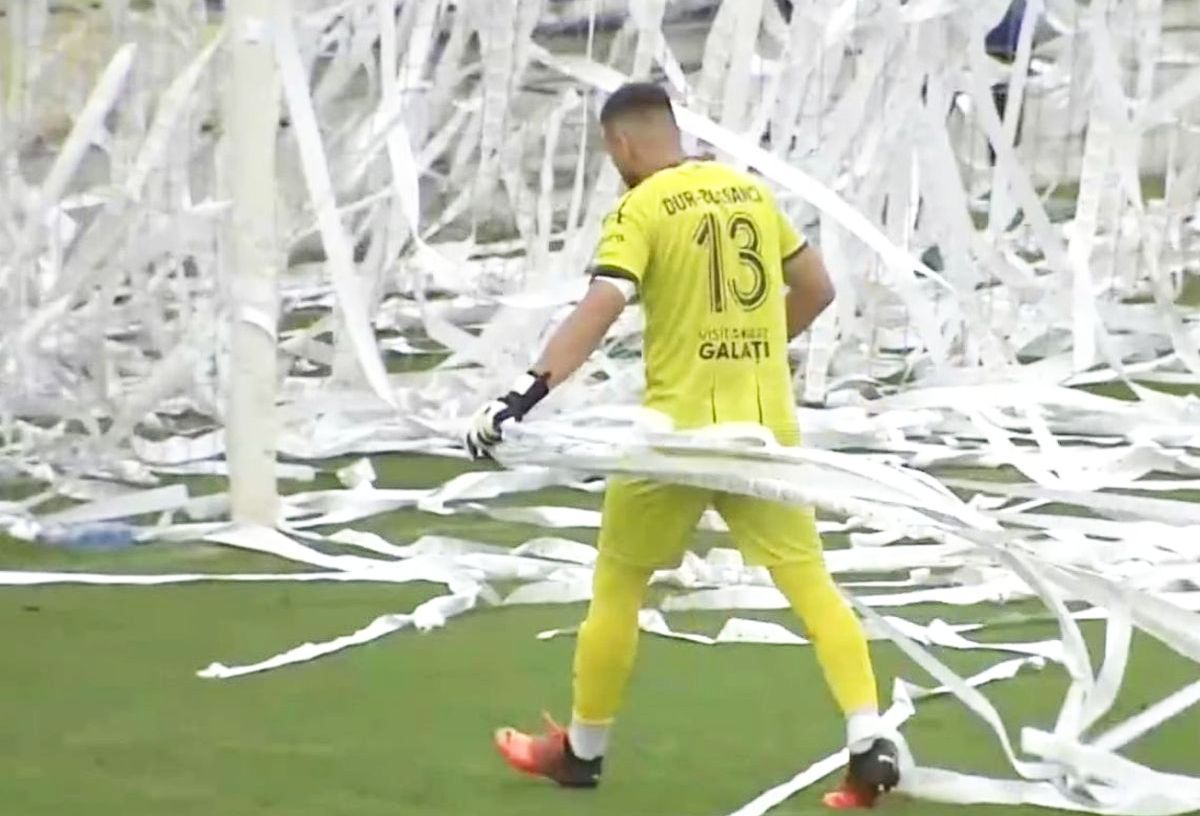 Suporterii au întârziat startul în Oțelul Galați - Poli Timișoara, meciul zilei din Liga 2