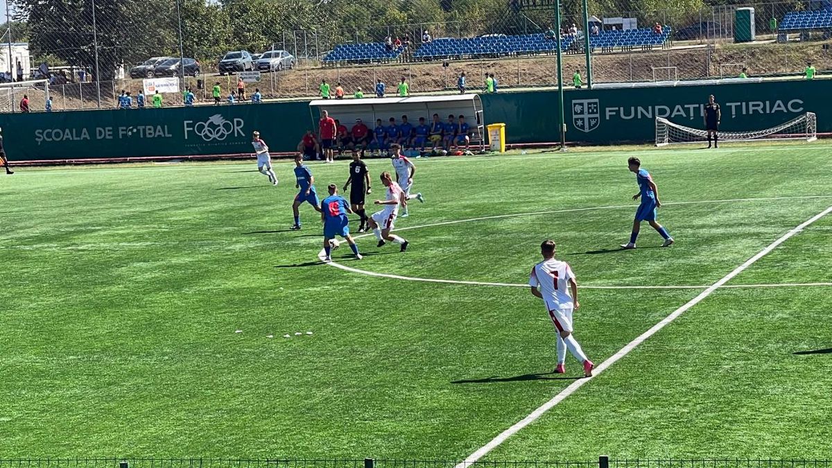 Imagini de la Dinamo - FCSB, derby din Liga de Tineret