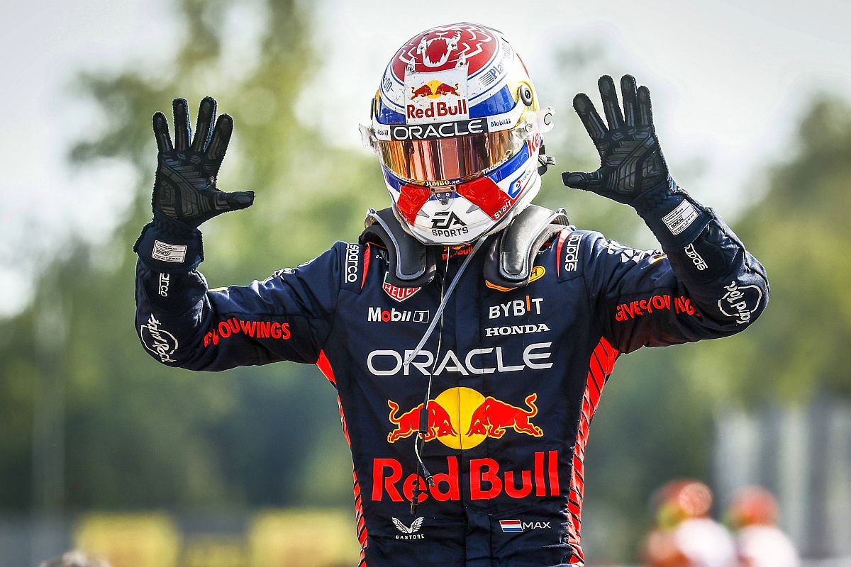 Max Verstappen câștigă Marele Premiu de Formula 1 al Italiei și e primul din istorie cu 10 victorii la rând + Scene incredibile cu piloții Ferrari
