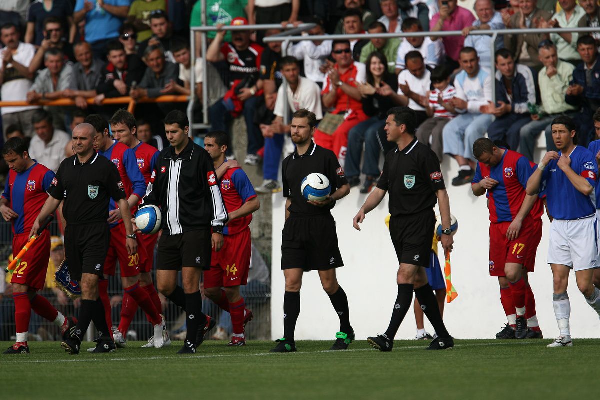 Interzis de FRF, a plecat în Anglia să arbitreze! Aurel Onița, primul interviu după șapte ani de tăcere: „Mi s-a luat pasiunea! Cea mai mare bucurie e că alerg desculț pe plajă la răsăritul soarelui”