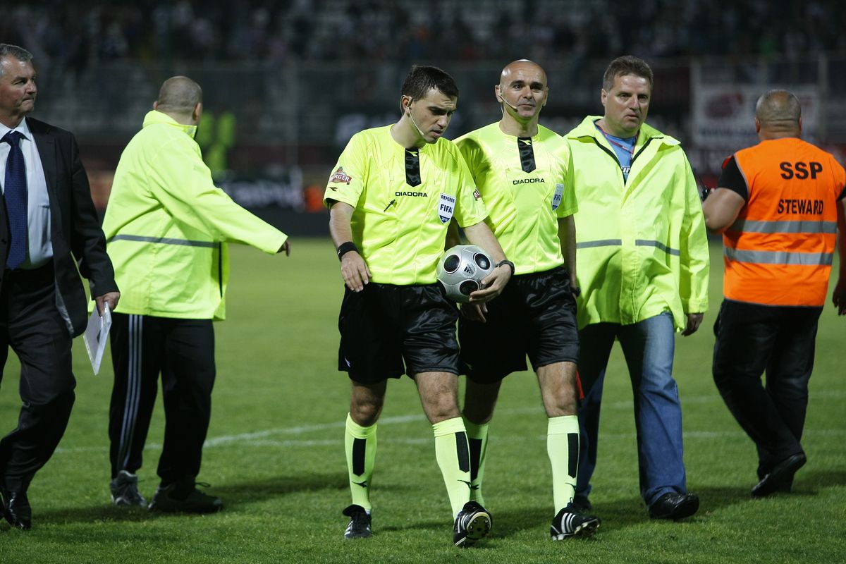 Aurel Onita - arbitru cariera