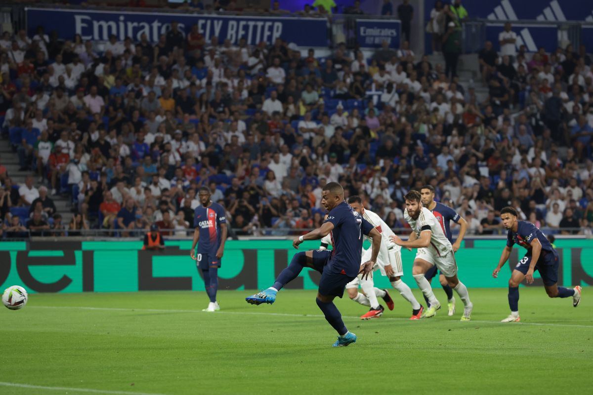 Lyon - PSG 1-4 » Campioana Franței, victorie fără emoții pe terenul rivalei